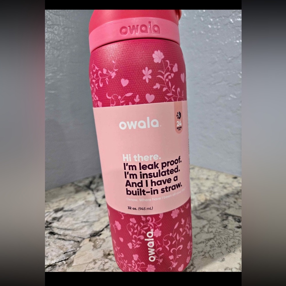 Owala 32 oz love letter xoxo Bright Pink FreeSip stainless steel Water Bottle - Picture 4 of 4